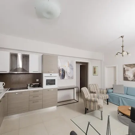 Punda 4 Seasons Diakopto