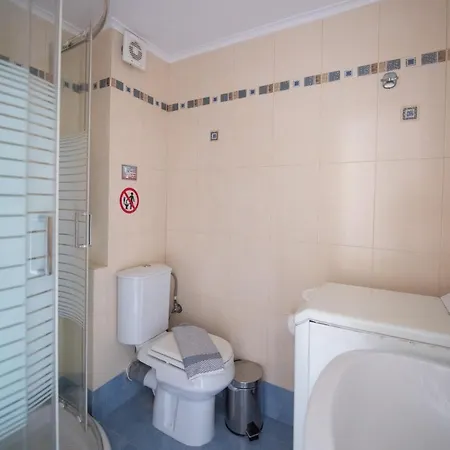 Punda 4 Seasons Diakopto