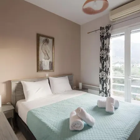 Punda 4 Seasons Diakopto