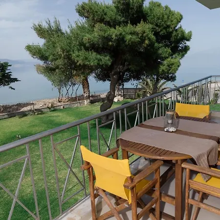 Punda 4 Seasons Apartment Diakopto