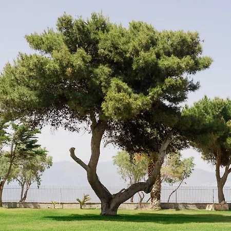 Punda 4 Seasons Apartment Diakopto