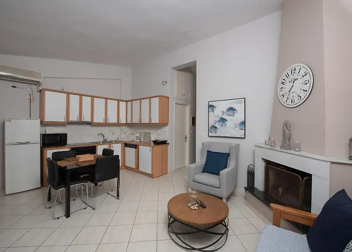 Punda 4 Seasons Apartment Diakopto