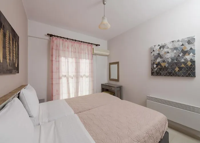 Punda 4 Seasons * Diakopto