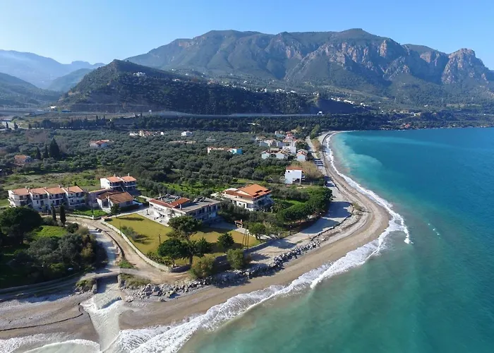 Punda 4 Seasons Apartment Diakopto