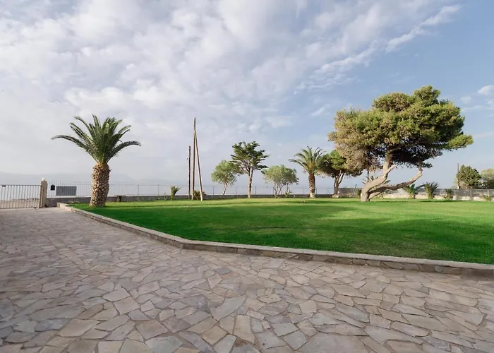 Punda 4 Seasons Диакоптон